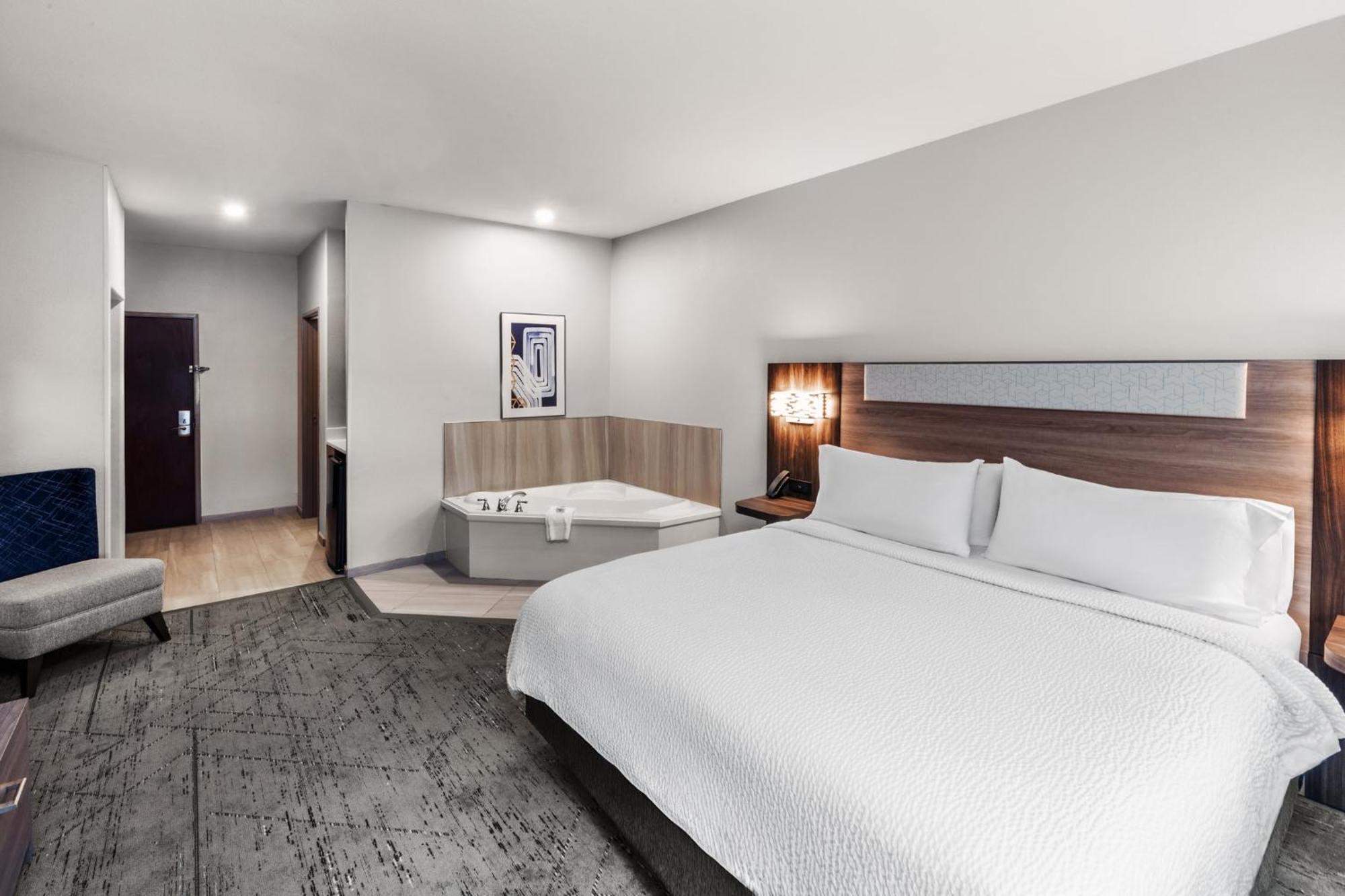 Holiday Inn Express Hotel & Suites Henderson - Traffic Star By Ihg Eksteriør billede