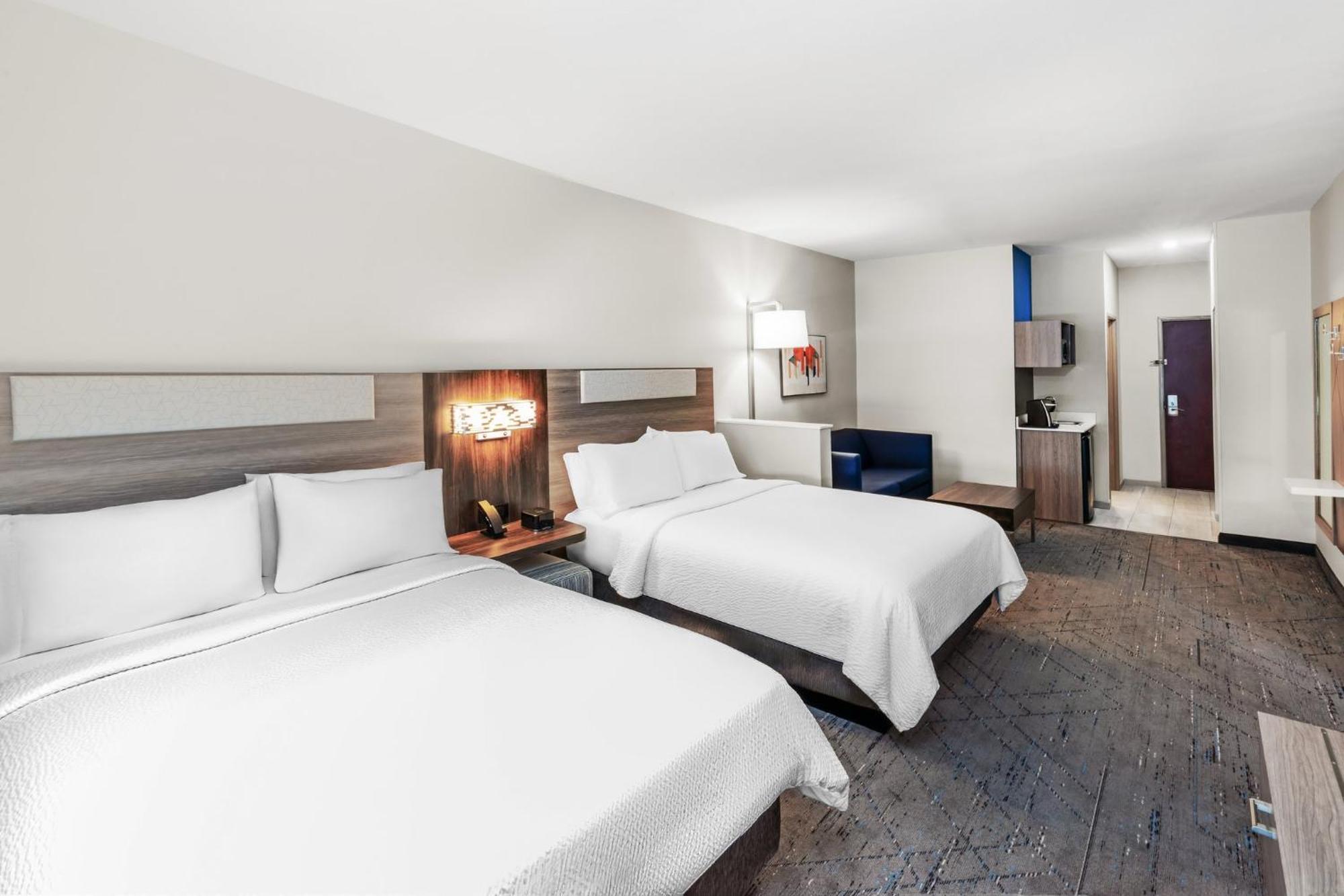 Holiday Inn Express Hotel & Suites Henderson - Traffic Star By Ihg Eksteriør billede